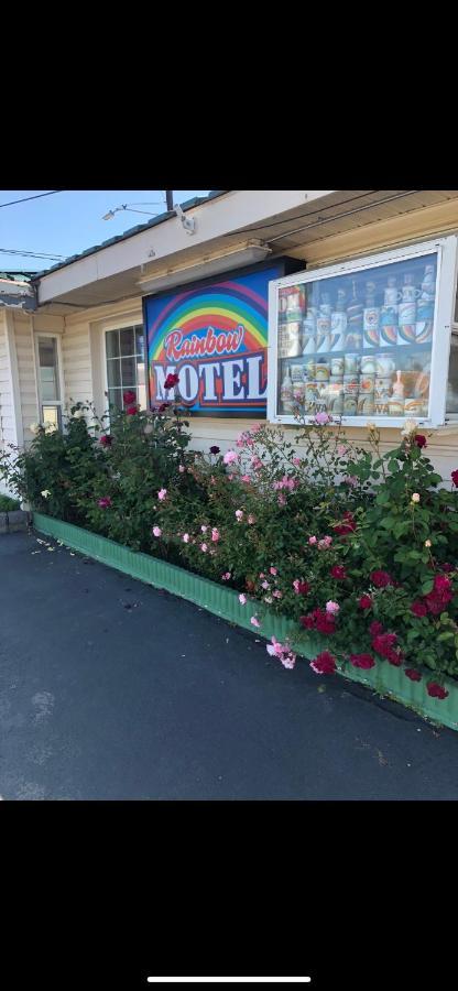 Rainbow Motel Bend Exterior photo