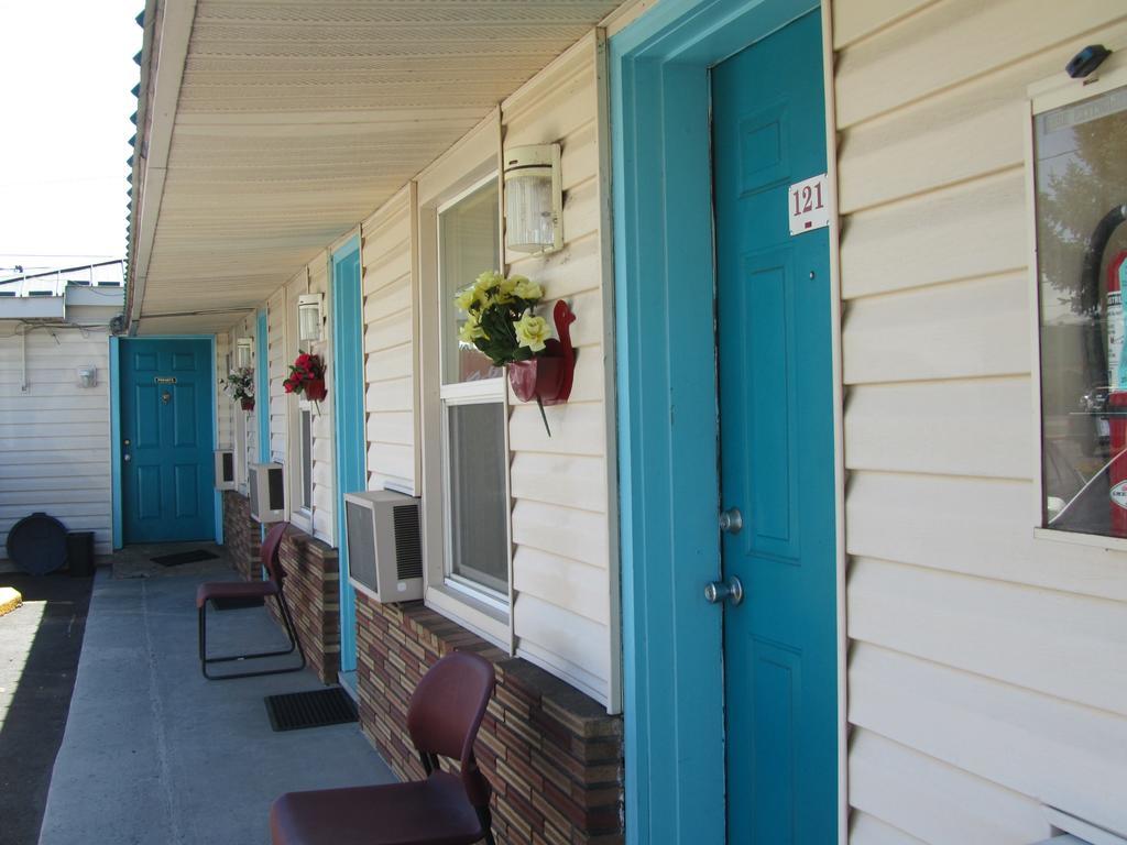 Rainbow Motel Bend Exterior photo